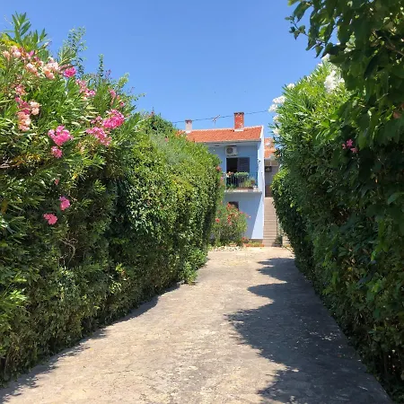 Apartman Plavi U Vili Blizu Mora *